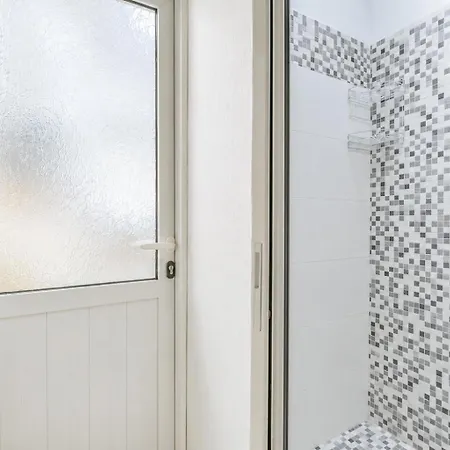 Window Center *